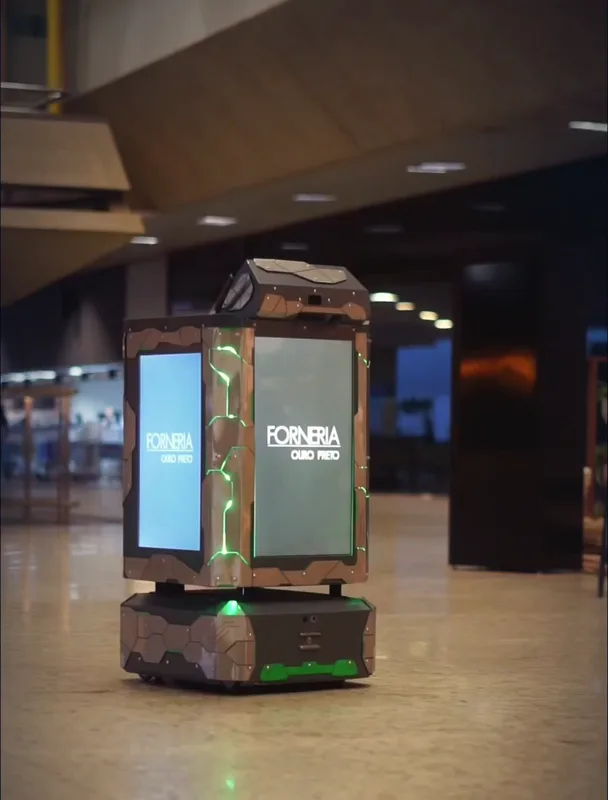Robô de entregas SkyFood da TracFtech